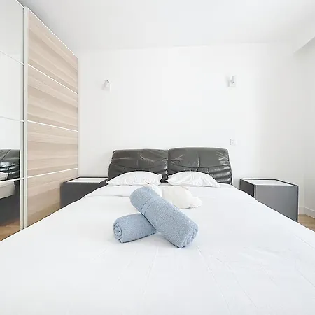 114 - Renove De Luxe Pour 4 Personnes * París