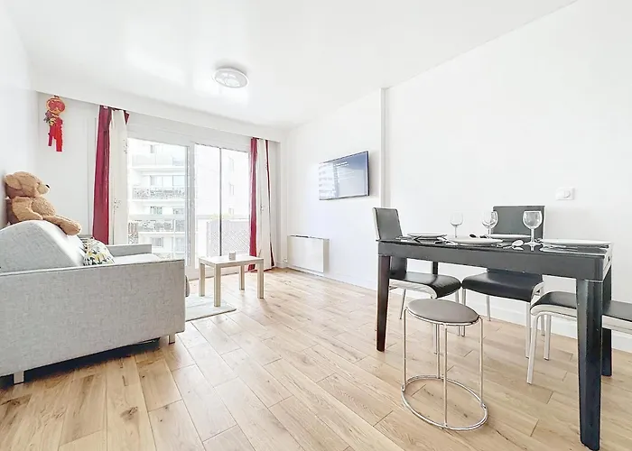 114 - Renove De Luxe Pour 4 Personnes Παρίσι