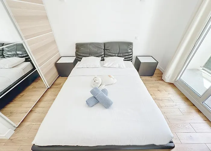 114 - Renove De Luxe Pour 4 Personnes