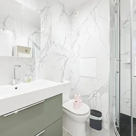 114 - Renove De Luxe Pour 4 Personnes Appartement